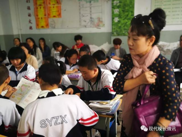 「直通校園」太原市教科研中心對萬柏林區(qū)實驗中學校《思維導圖在地理生物教學中的應(yīng)用》課題進行中期評估