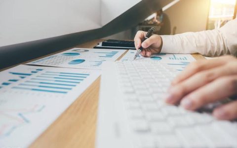 OA辦公管理軟件在企業(yè)中起到什么作用？（oa辦公系統(tǒng)的作用）