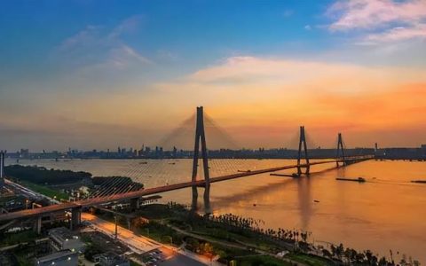 安全 – 如何全面加強工程質(zhì)量安全管理？（加強施工質(zhì)量和安全管理）