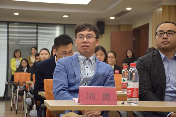 8支戰(zhàn)隊從這場5000人、750支隊伍的競賽中脫穎而出，總決賽倒計時?。╪支隊伍淘汰賽決出1234名）"