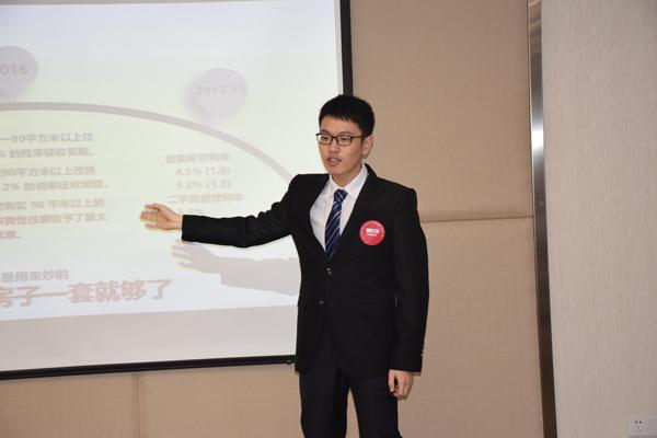 8支戰(zhàn)隊從這場5000人、750支隊伍的競賽中脫穎而出，總決賽倒計時?。╪支隊伍淘汰賽決出1234名）"